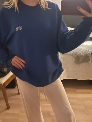 Blå oversized tröja - Långärmad blå oversized tröja