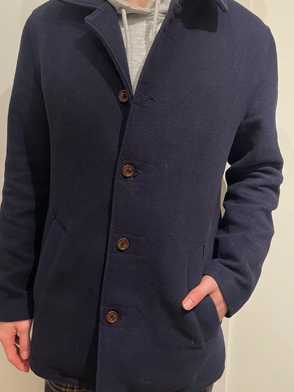 Mörkblå rock från Percival