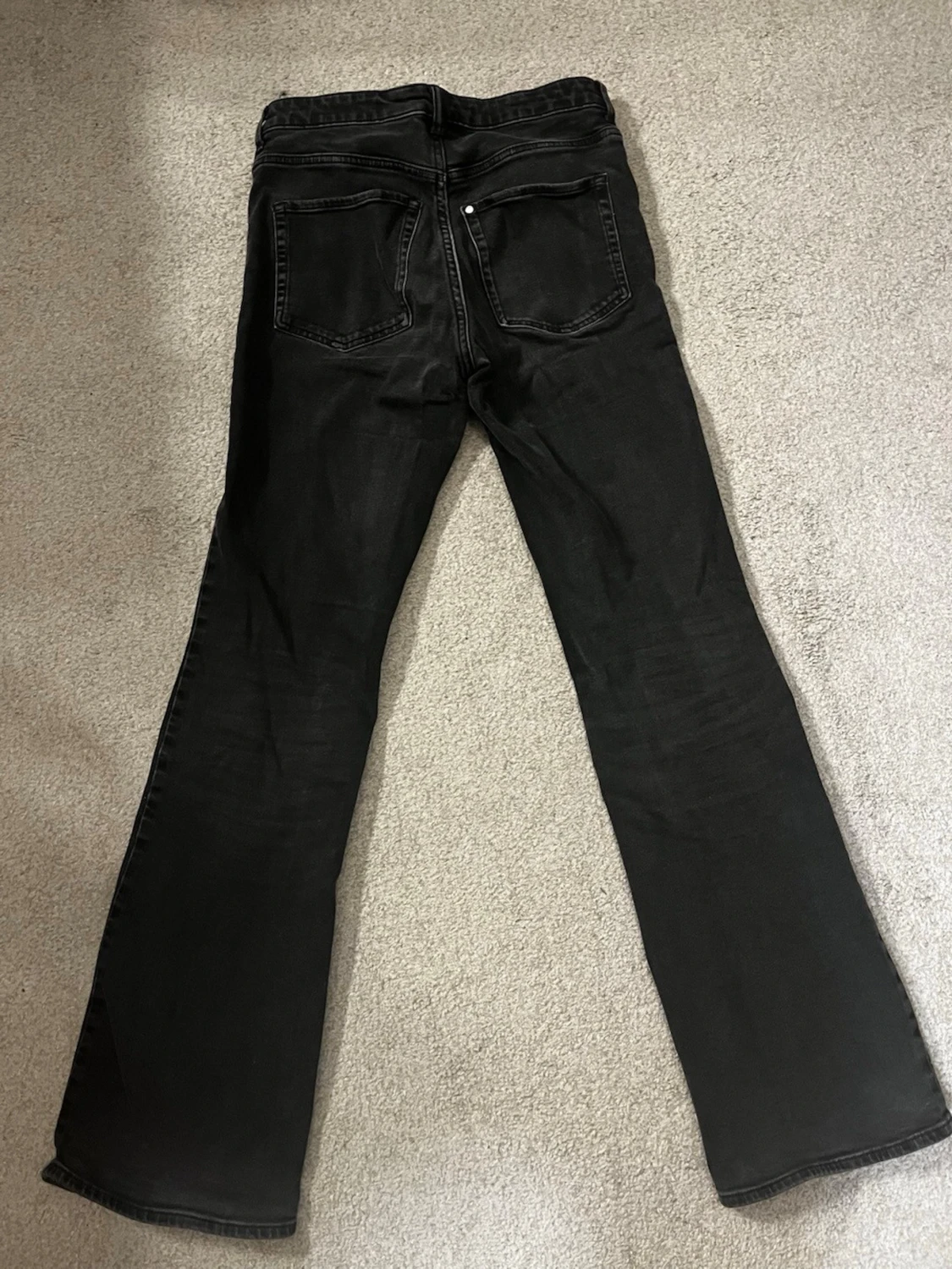 Svarta bootcut jeans från &Denim - 1