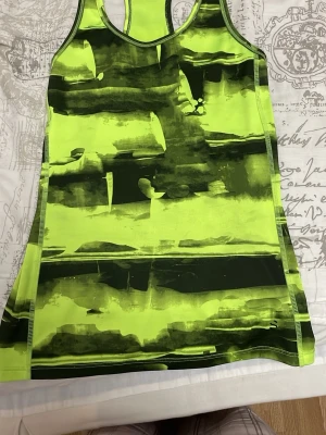 Tränings tröja från hm - Basic tränings tröja från hm 