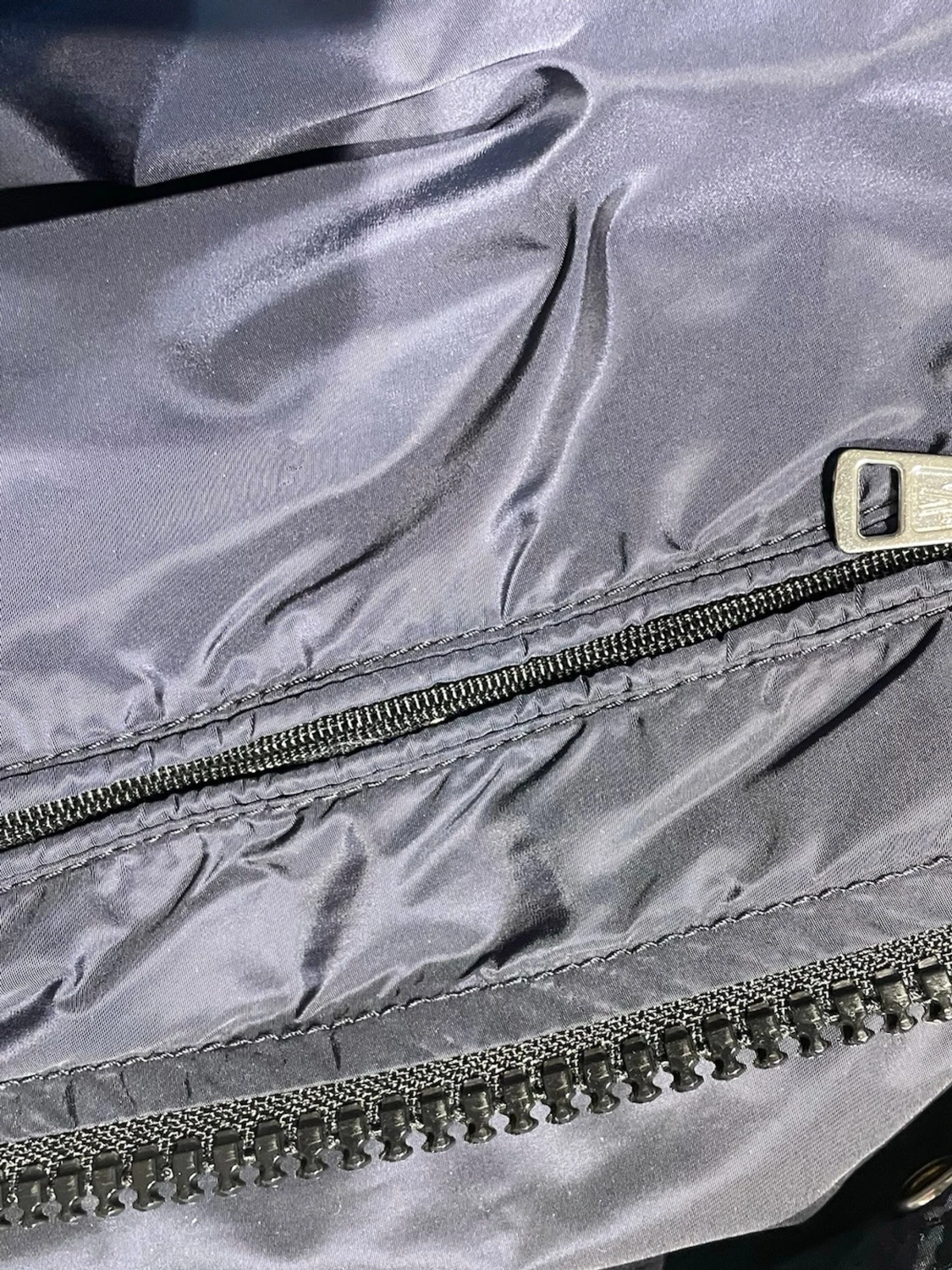 Mörkblå vindjacka från Moncler - 4