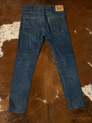 Vintage Levis 606 - Tjena! Säljer dessa riktigt snygga Levis 606, fint skick med riktigt snygg tvätt,W31/L32,  hör av dig vid funderingar!🙌
