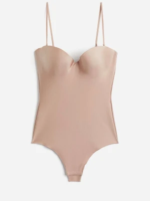 Populär hm body 75A - Säljer denna super fina bodyn i storlek 75A fint skick inga defekter 