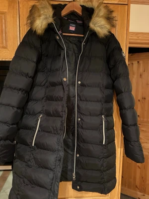 Lång jacka  - I storlek L