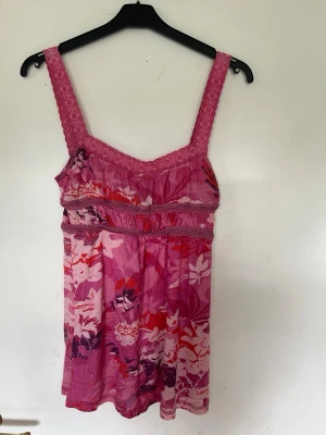 Linne fr Mapp storlek S. - Helt nytt linne från Mapp i storlek S.