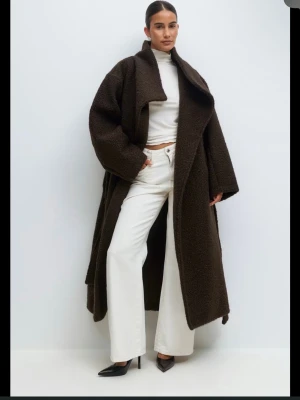 Kappa/jacka Gina tricot - SÖKER denna kappa i brun eller svart i str XSS/ XS