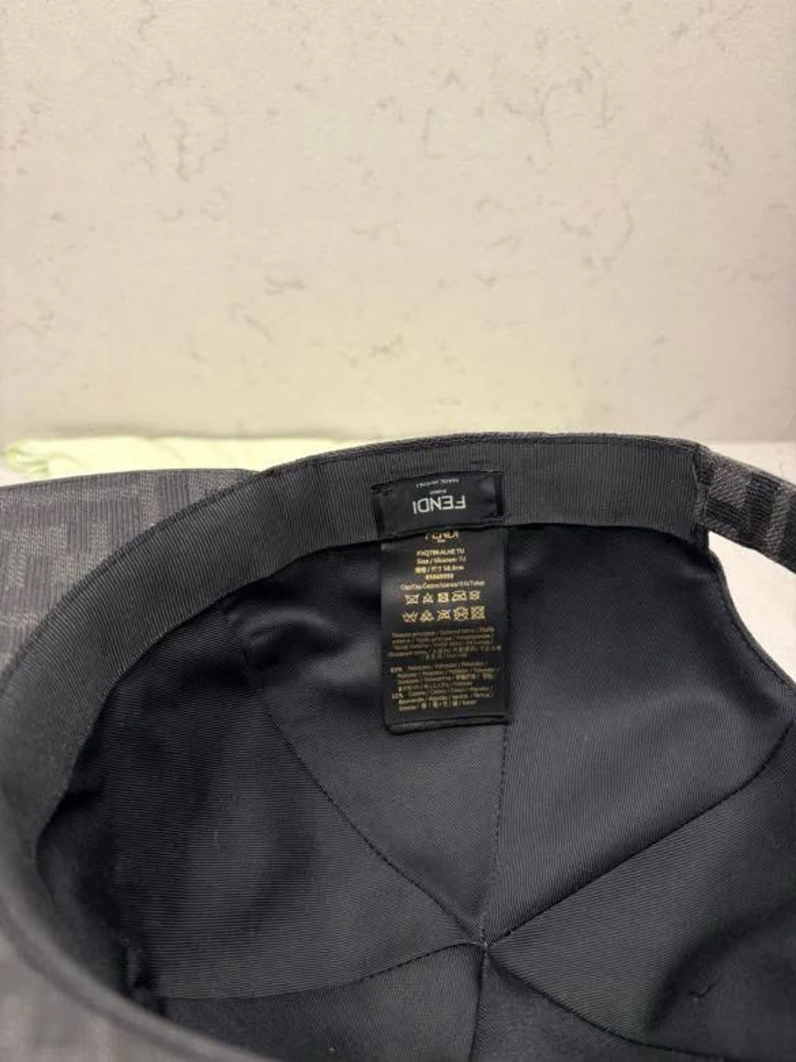 Svart Fendi keps med monogram - 3