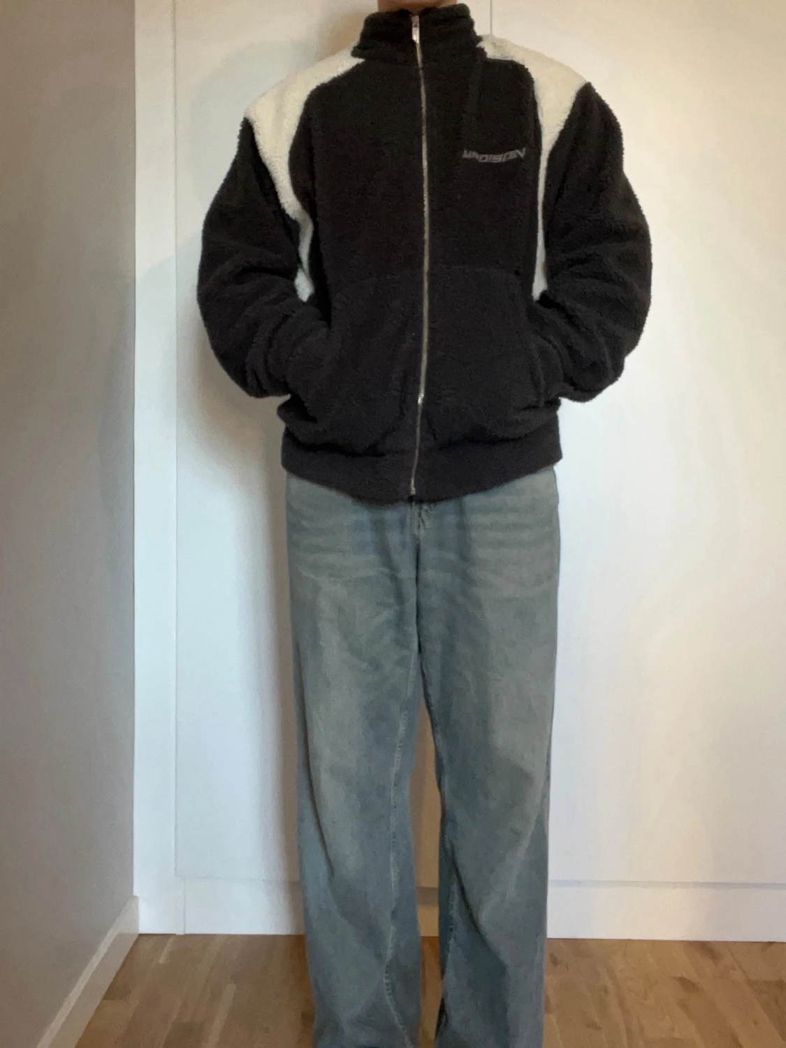 Svart teddyjacka från MADISOn - 2