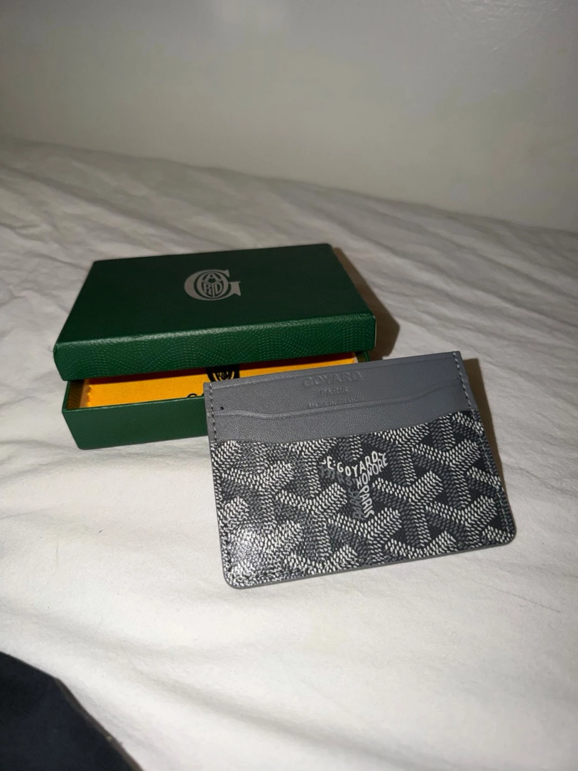 Grå korthållare - 1