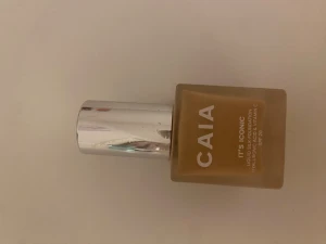 Caia foundation  - Caia foundation, testad men inte min färg❣️