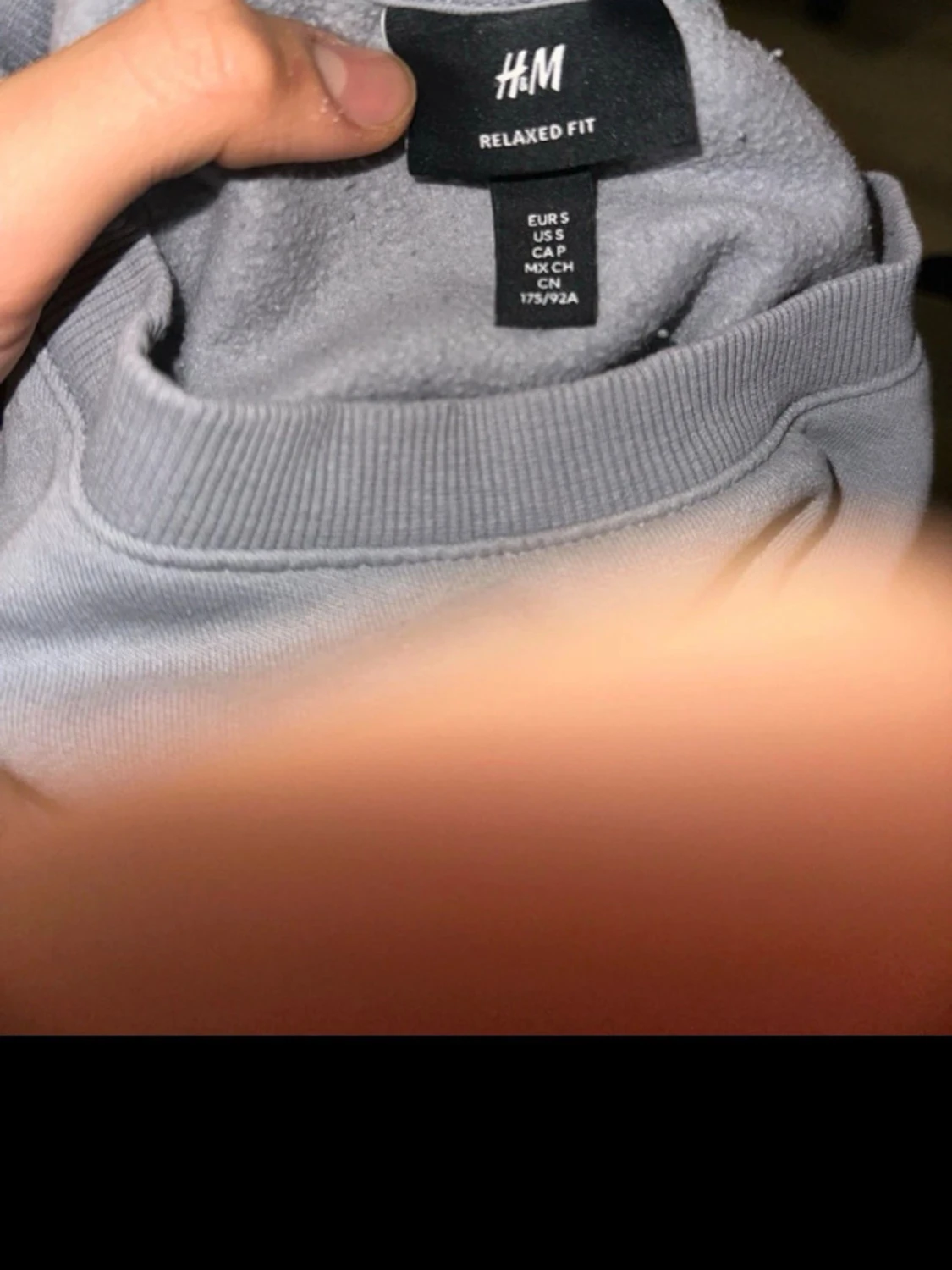 Grå sweatshirt från H&M Relaxed Fit - 1