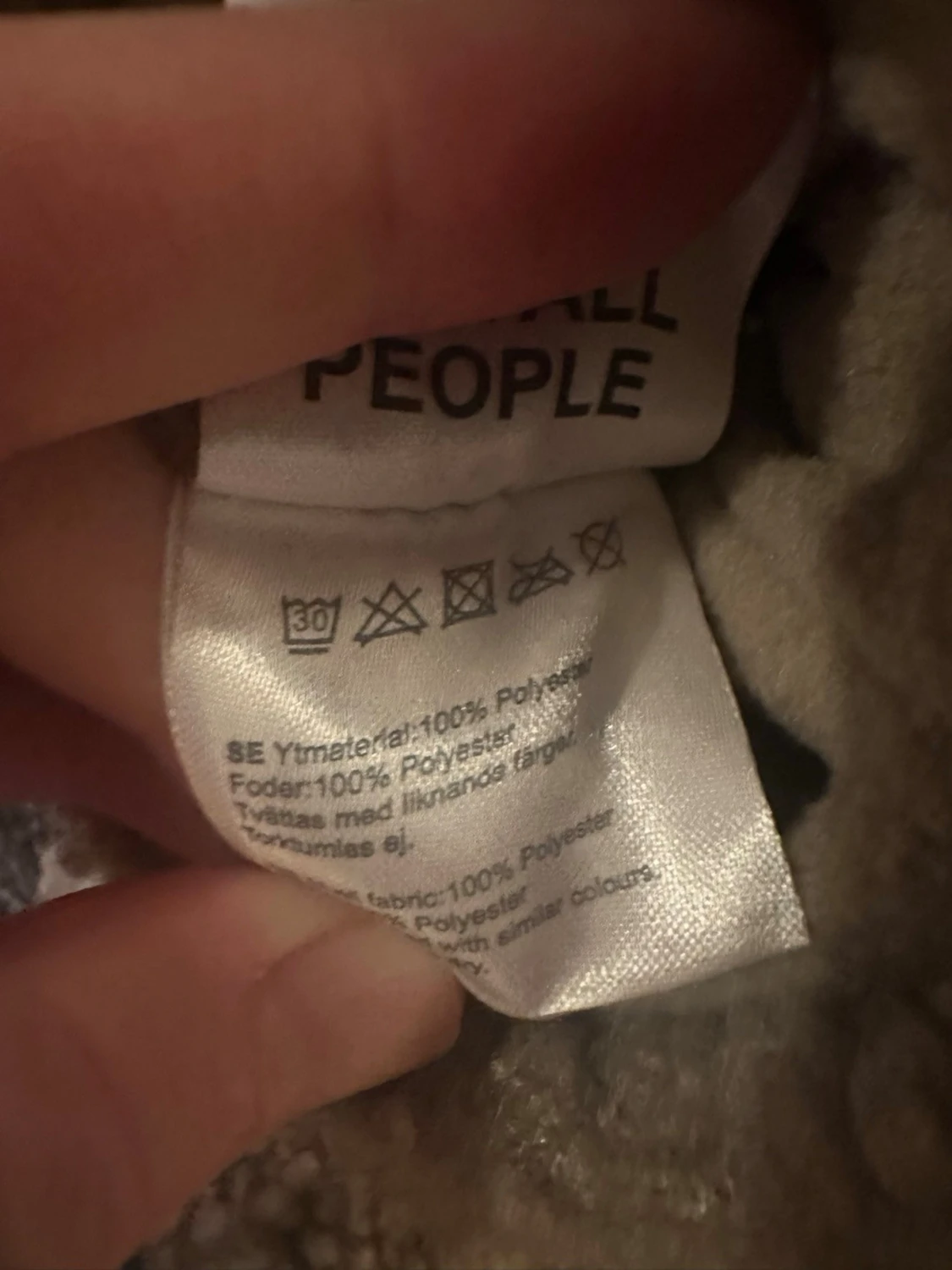 Beige fleecevantar helt nya - 3