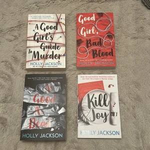 A GOOD girls guide to murder serie  - Kan sälja i bundle eller separat. Den sista boken kill joy är i helt ny skick då jag inte läst den. Men resterade har varit väl omhändertagna, i princip ny skick! 