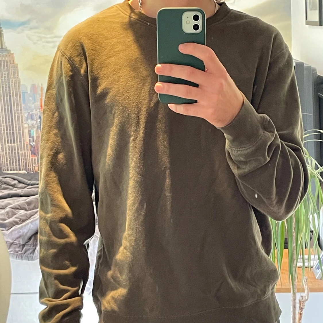 Brun /olivgrön sweatshirt från Divided