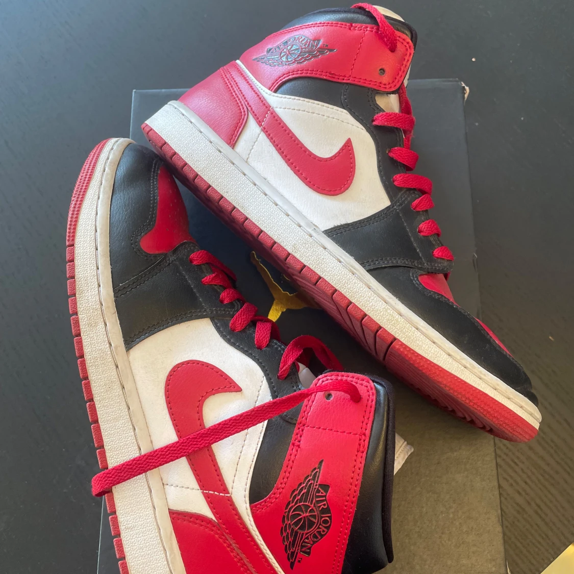 Nike Air Jordan 1 Mid röd/svart/vit - 4