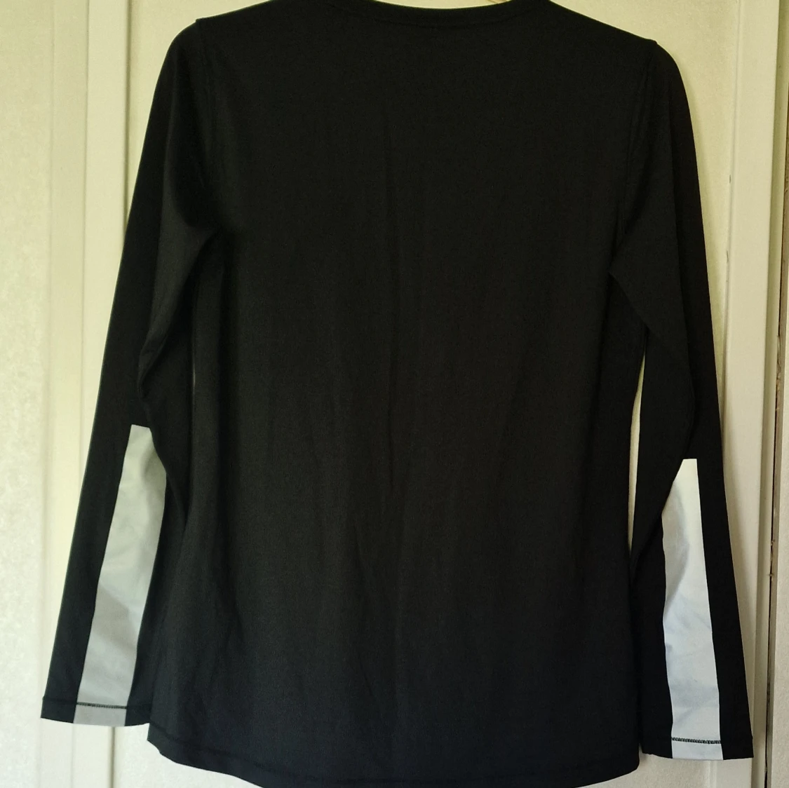 Svart långärmad träningströja Röhnisch - 1