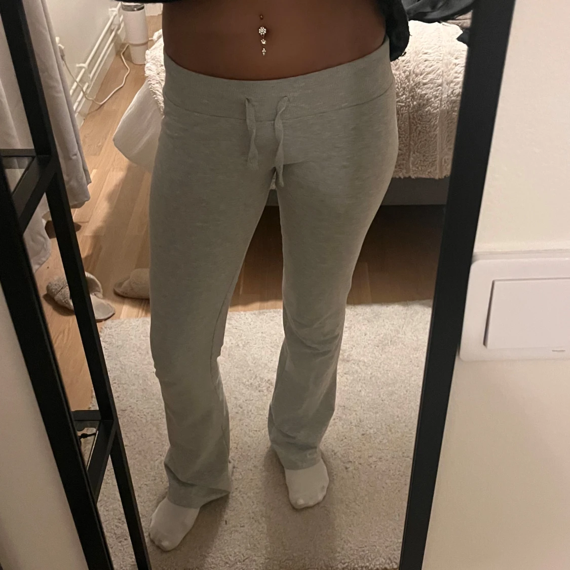 Grå mjukisbyxor
