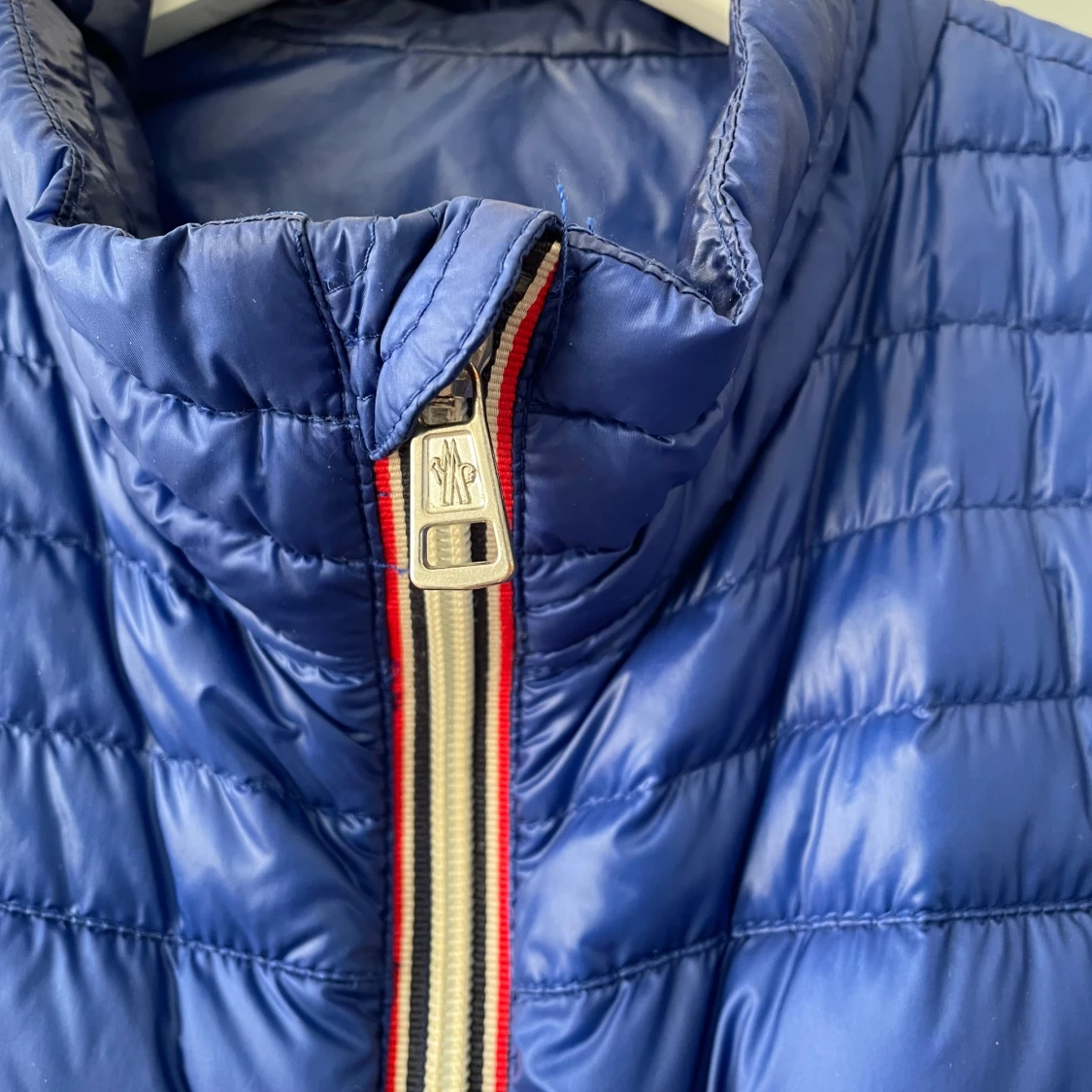 Blå dunjacka från Moncler - 1