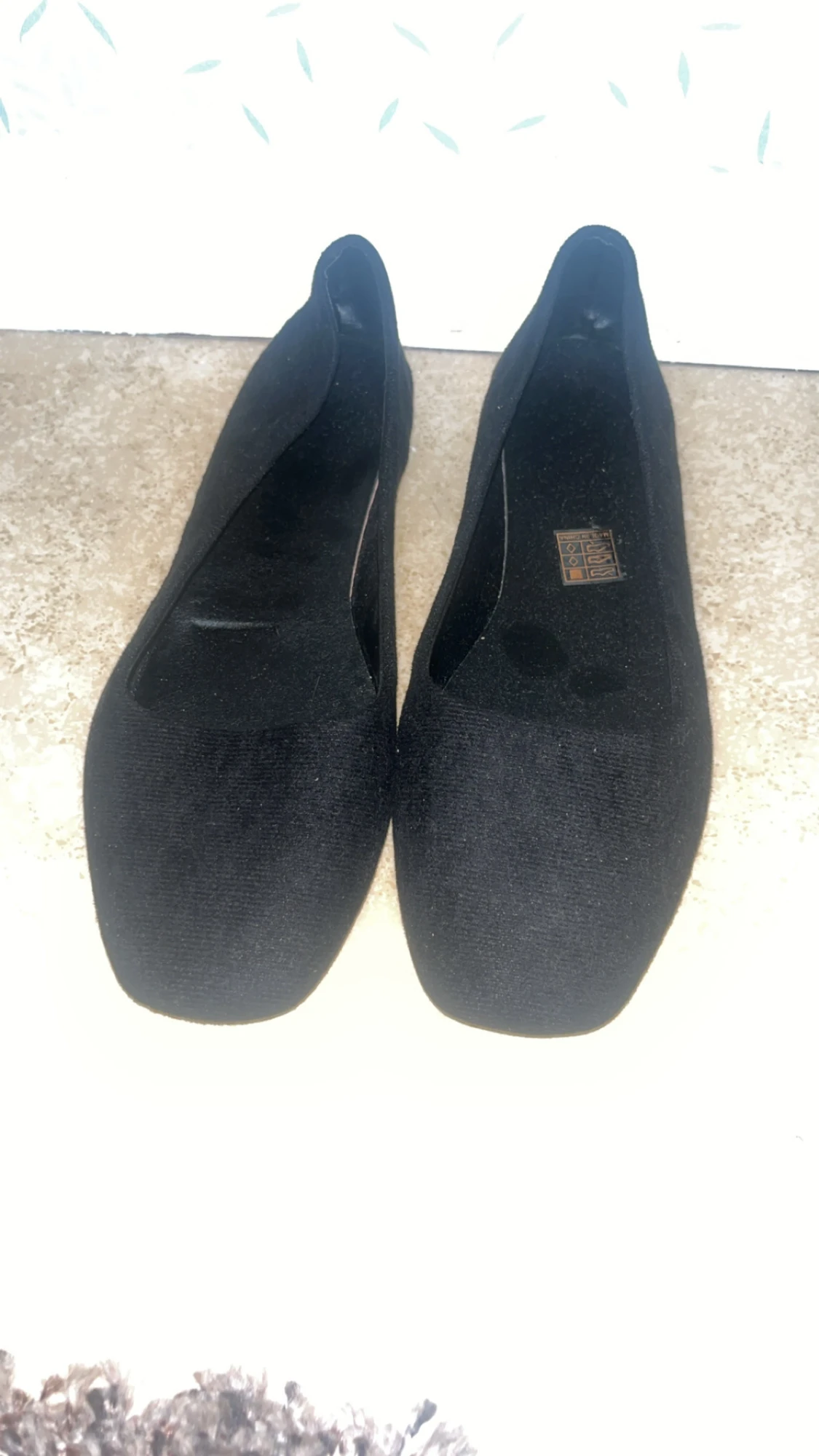 Svarta ballerinaskor med rund tå