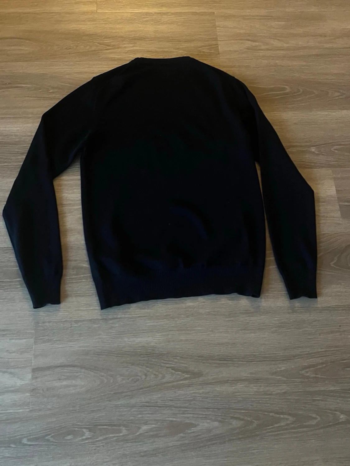 Mörkblå stickad tröja från J.Lindeberg - 1