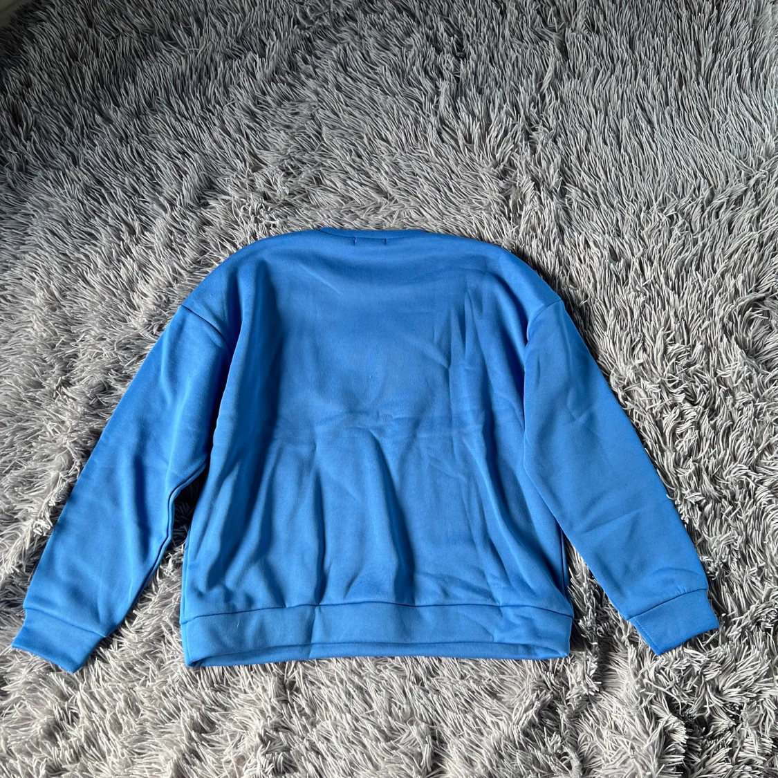 Blå sweatshirt med Los Angeles-tryck från SHEIN - 1