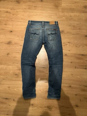 Nudie Jeans Lean Dean - Säljer nu dessa galet feta nudie jeans med stört snygga fades 🙌| Storlek 29/30 | Tveka inte på att höra av dig vid frågor & funderingar.