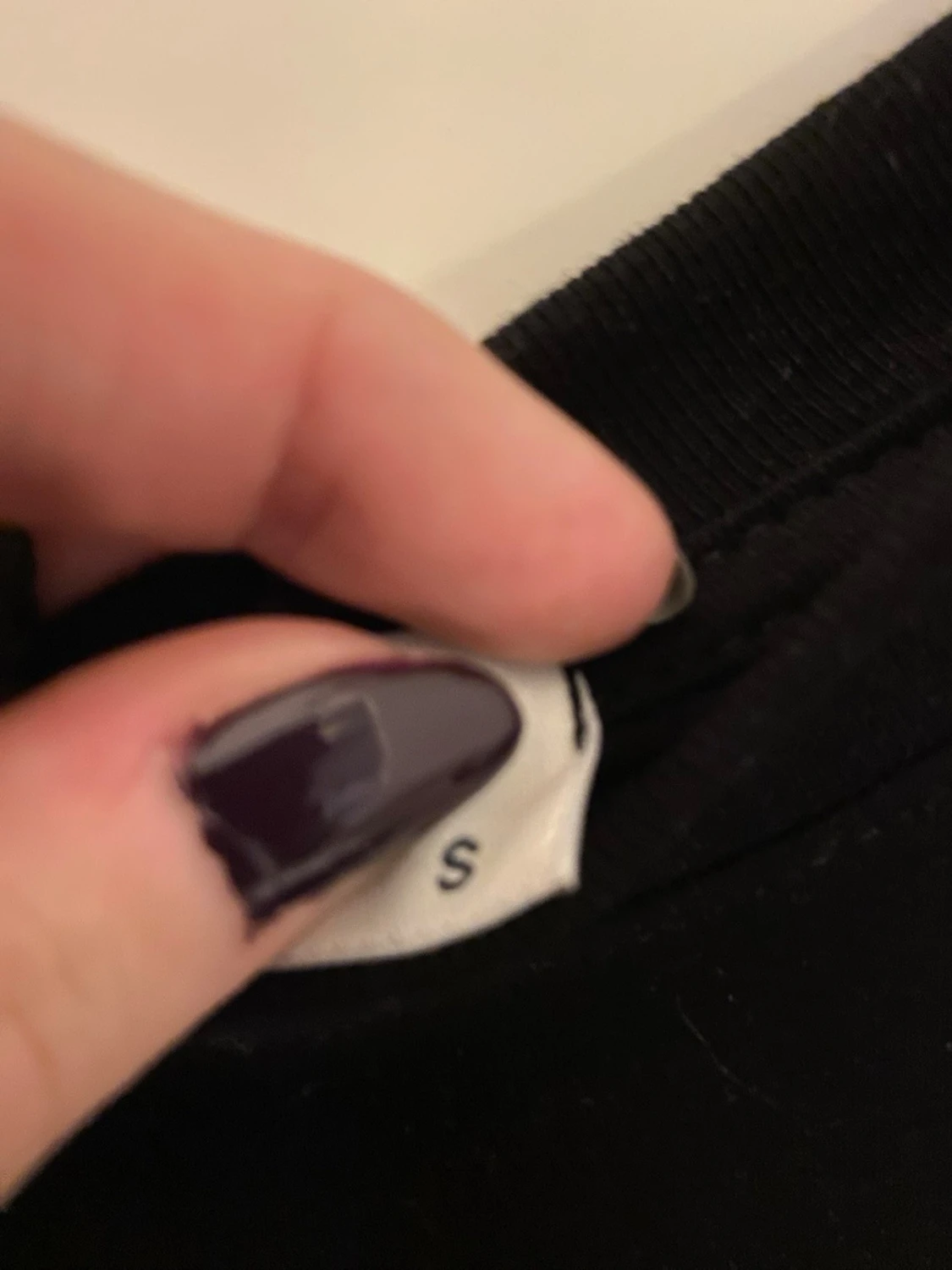 T-shirt med tryck på  - 2