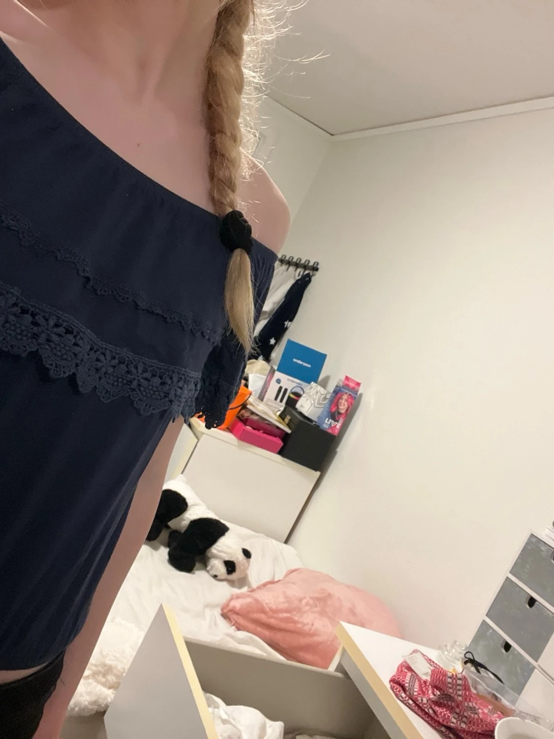 Mörkblå offshoulder topp med spets - 1