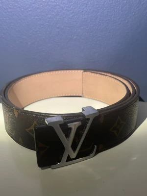 LVbälte - Dm för mer information 