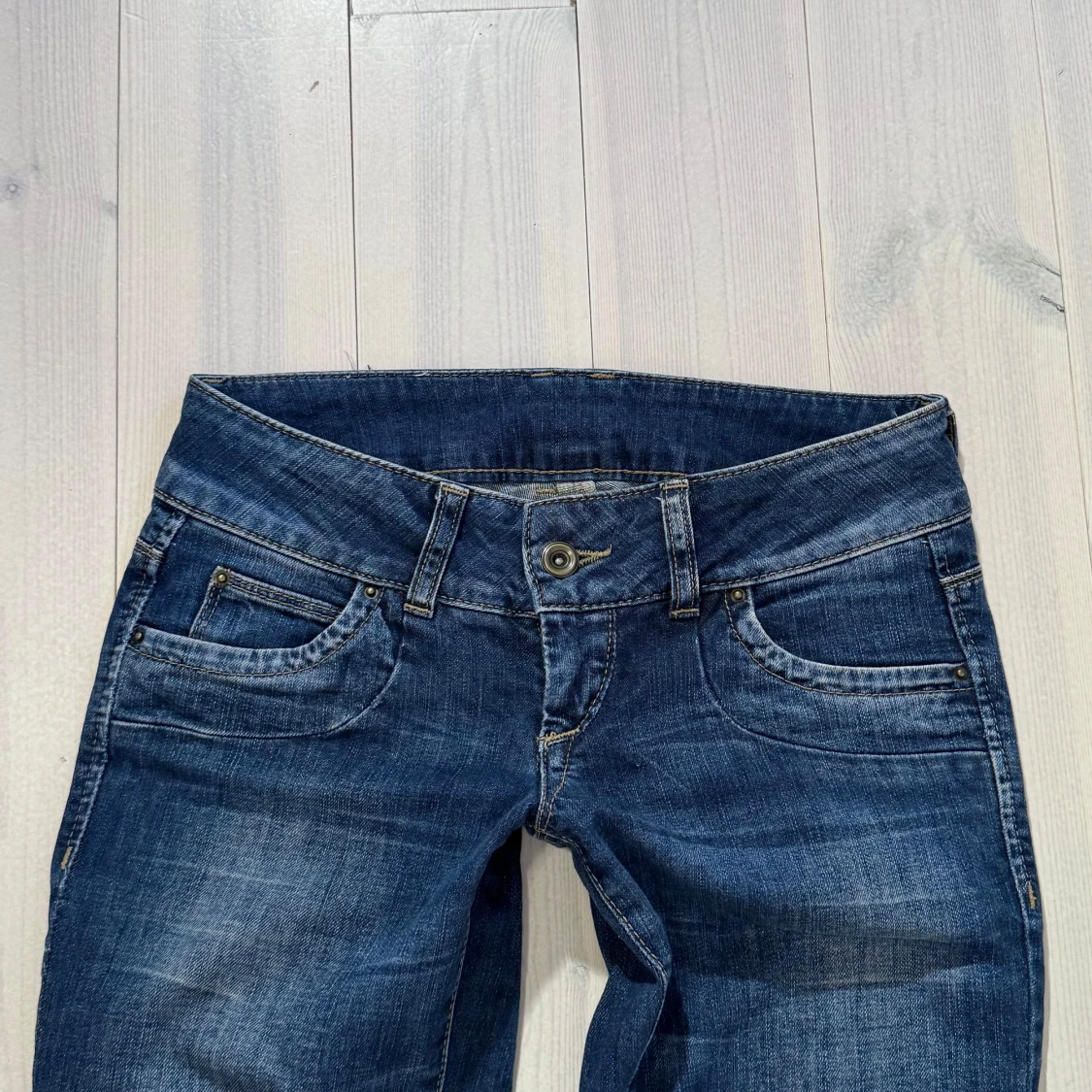 Extra low bootcut Jeans  - 4