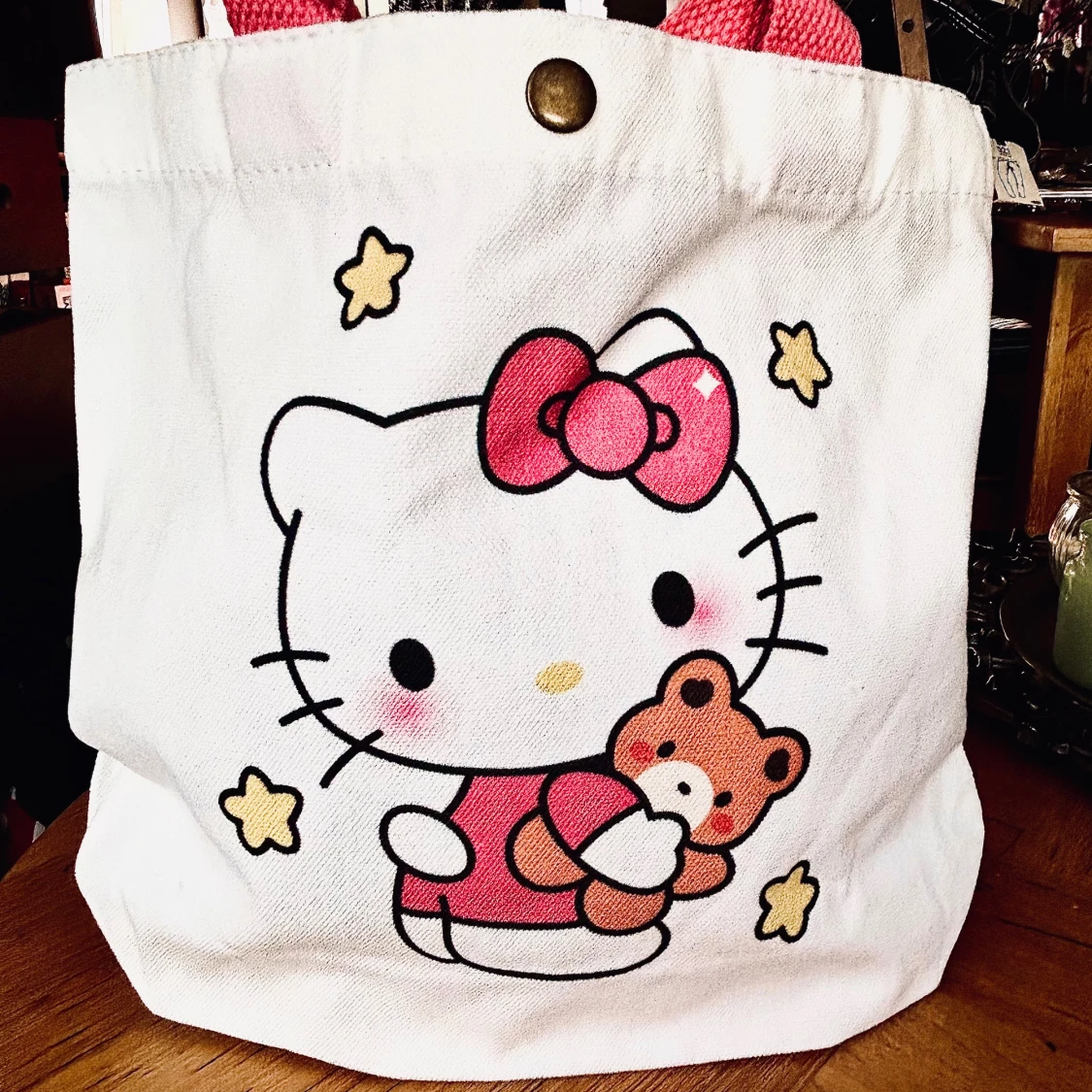 Söt liten tote bag med Hello Kitty-motiv!