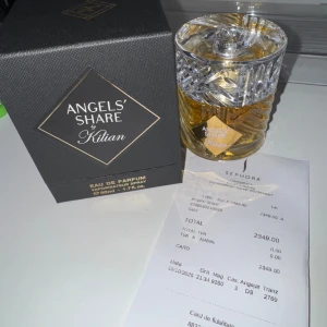 Parfym  - 50Ml, pris kan diskuteras vid snabb affär!