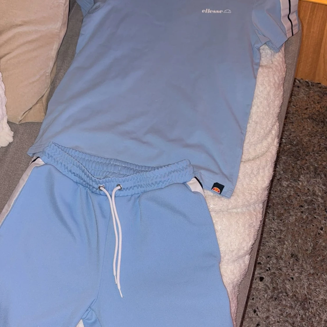 Ljusblå t-shirt från Ellesse - 1