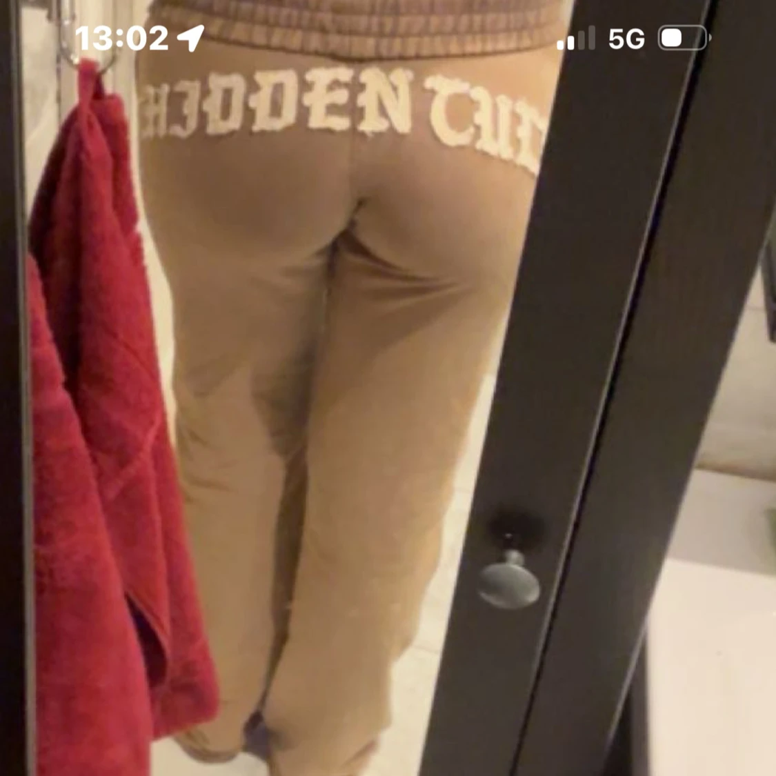 Beige mjukisbyxor Hidden Cult - 1