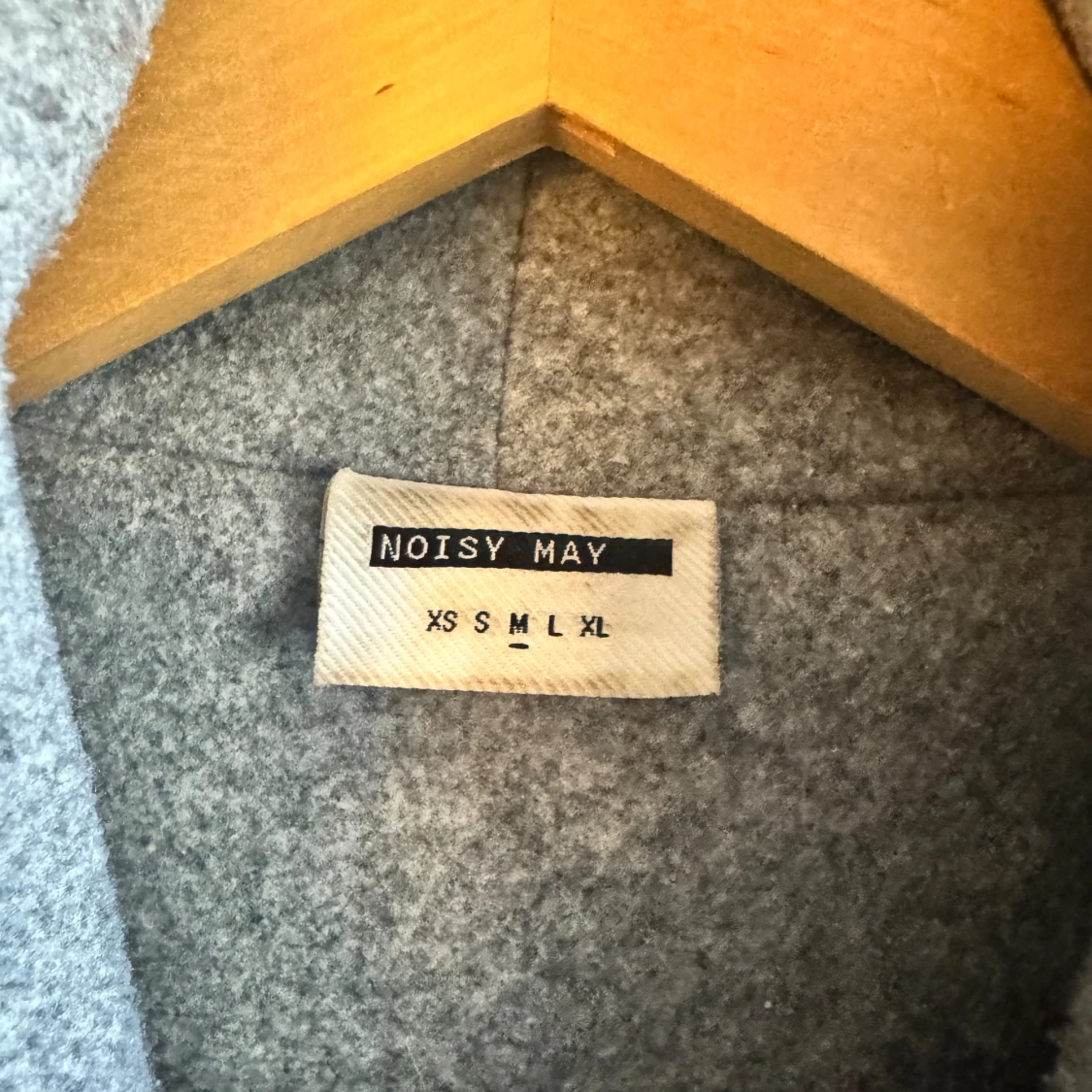 Grå kappa från Noisy May - 1
