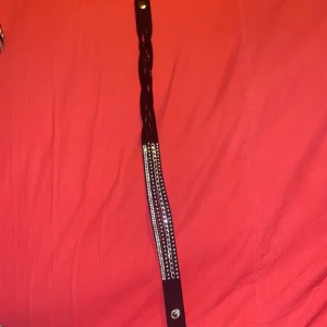 2010s armband  - Jättefint armband so ej kommer till användning längre, har inga defekter alls 😊