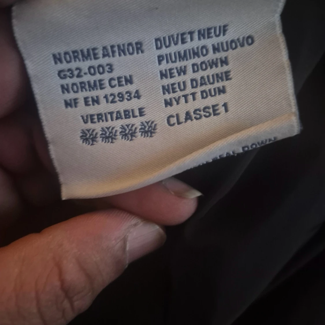 Svart pufferjacka från Moncler - 4