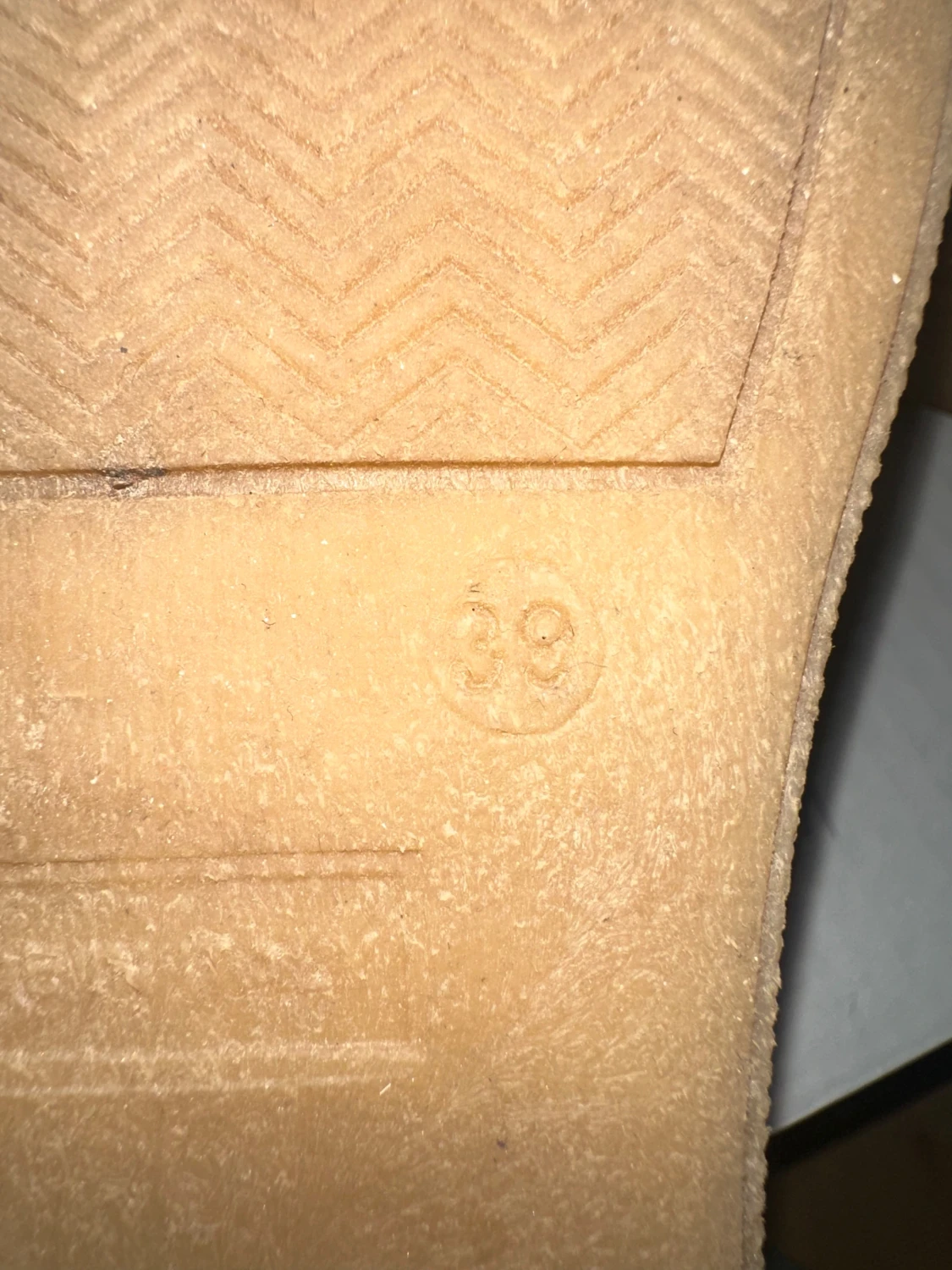 Beige mockaboots med snörning och dragkedja - 1