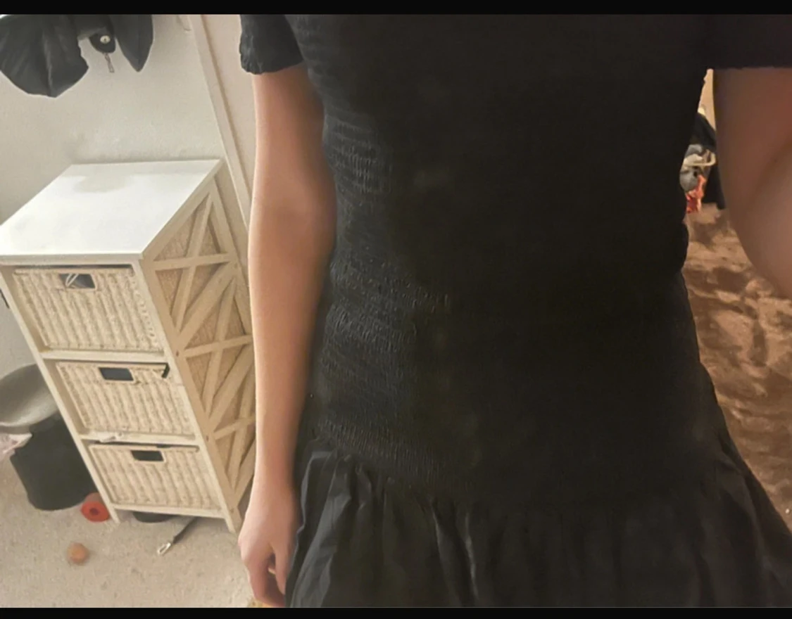 Svart offshoulder kortklänning - 2