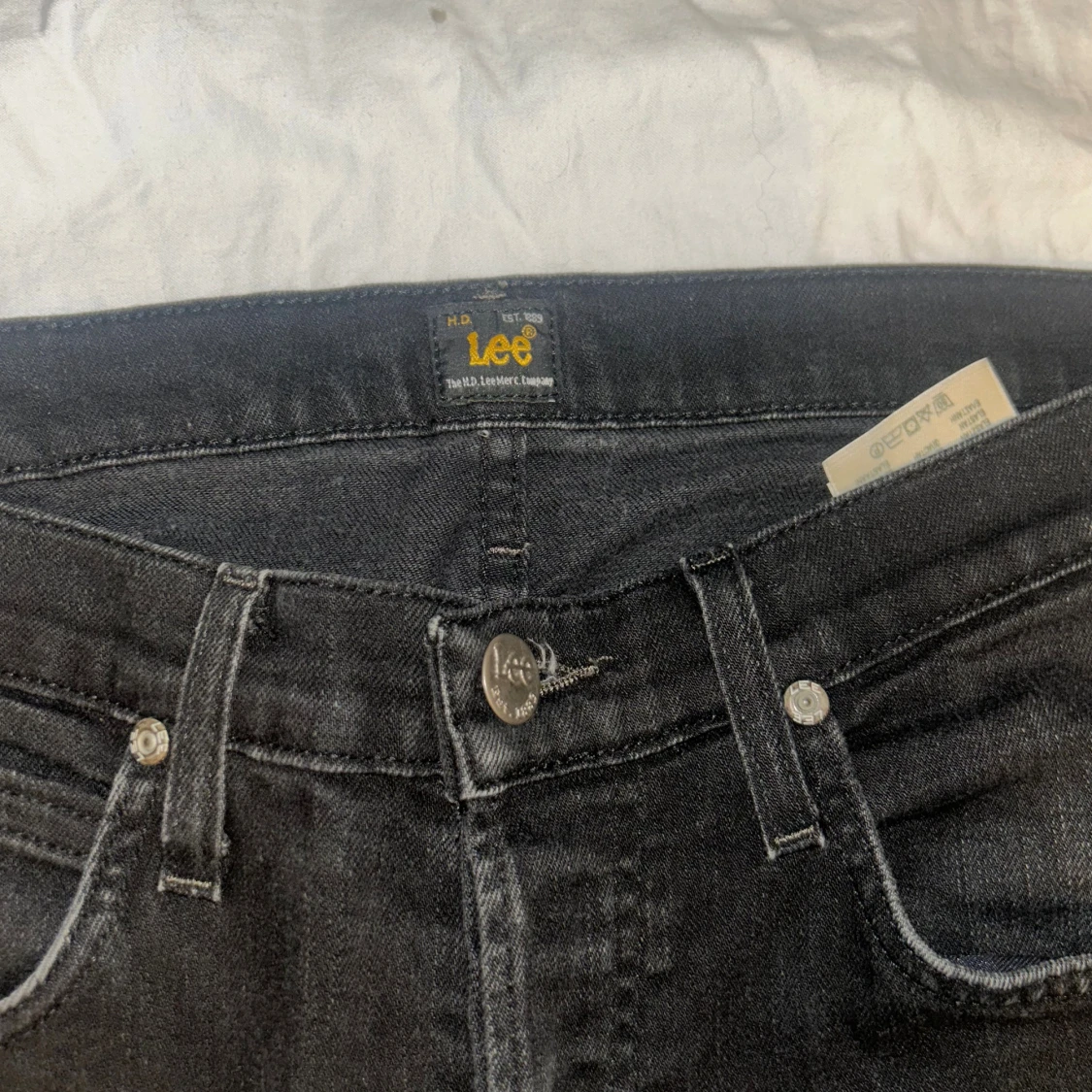 Svarta straight jeans från Lee - 2