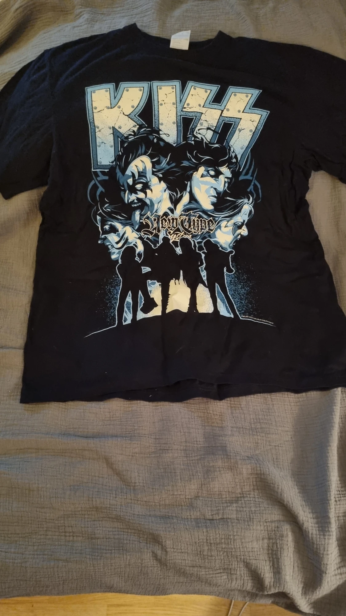 Svart KIZZ t-shirt från New Type System - 1