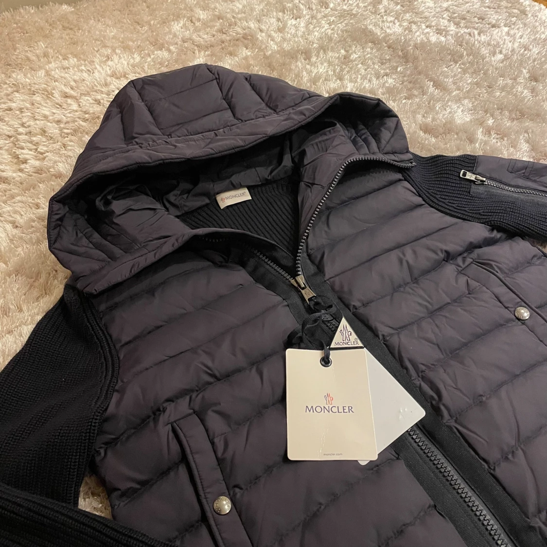 Mörkblå moncler cardigan