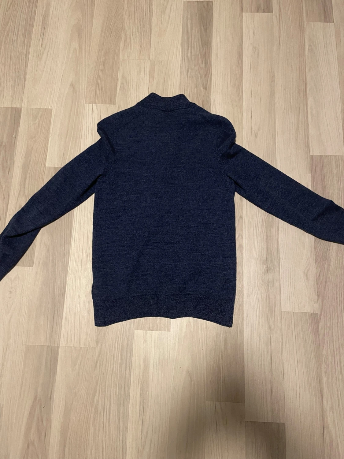 Marinblå stickad half zip-tröja  - 1