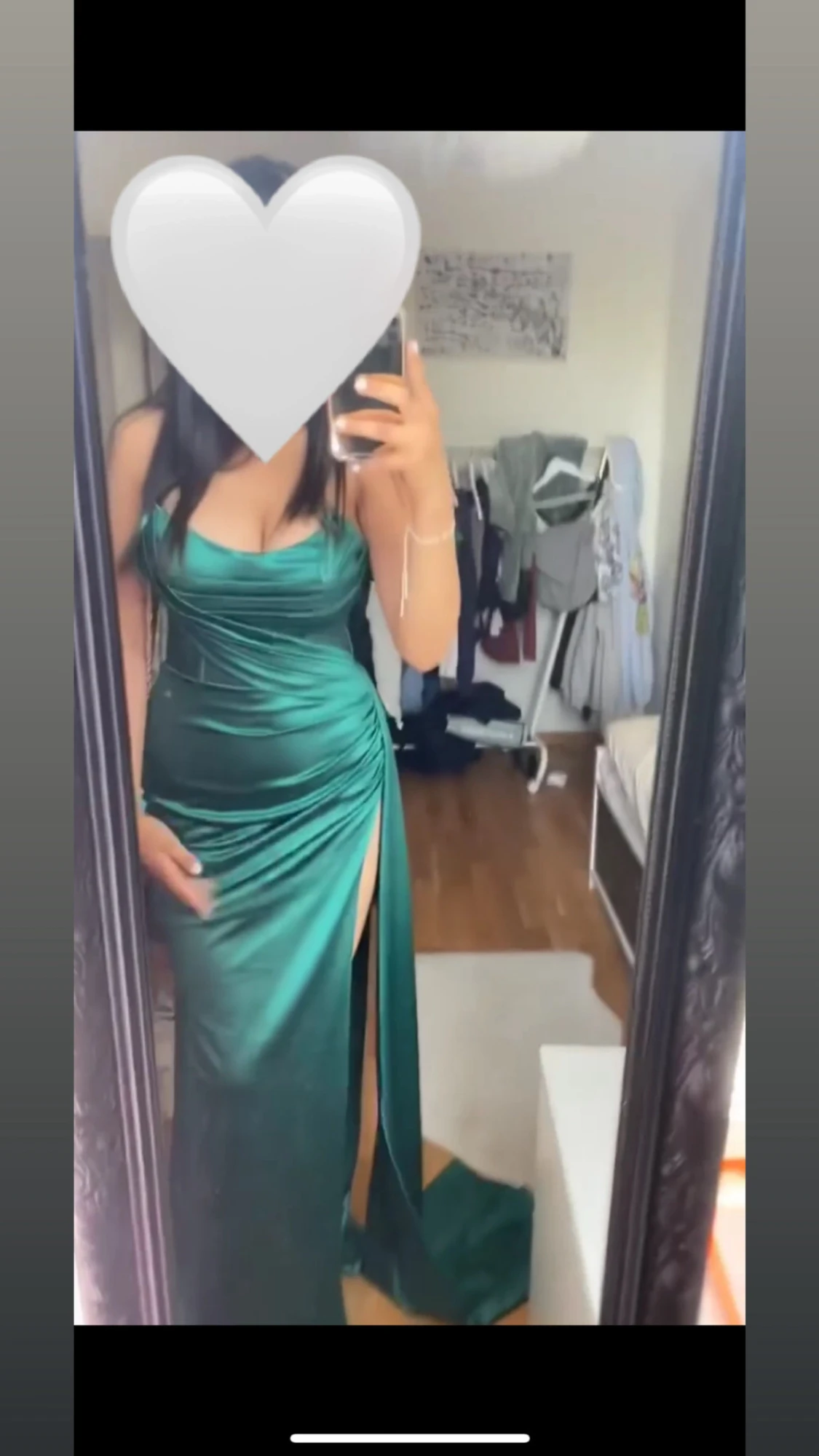 Grön axelbandlös lång balklänning - 5