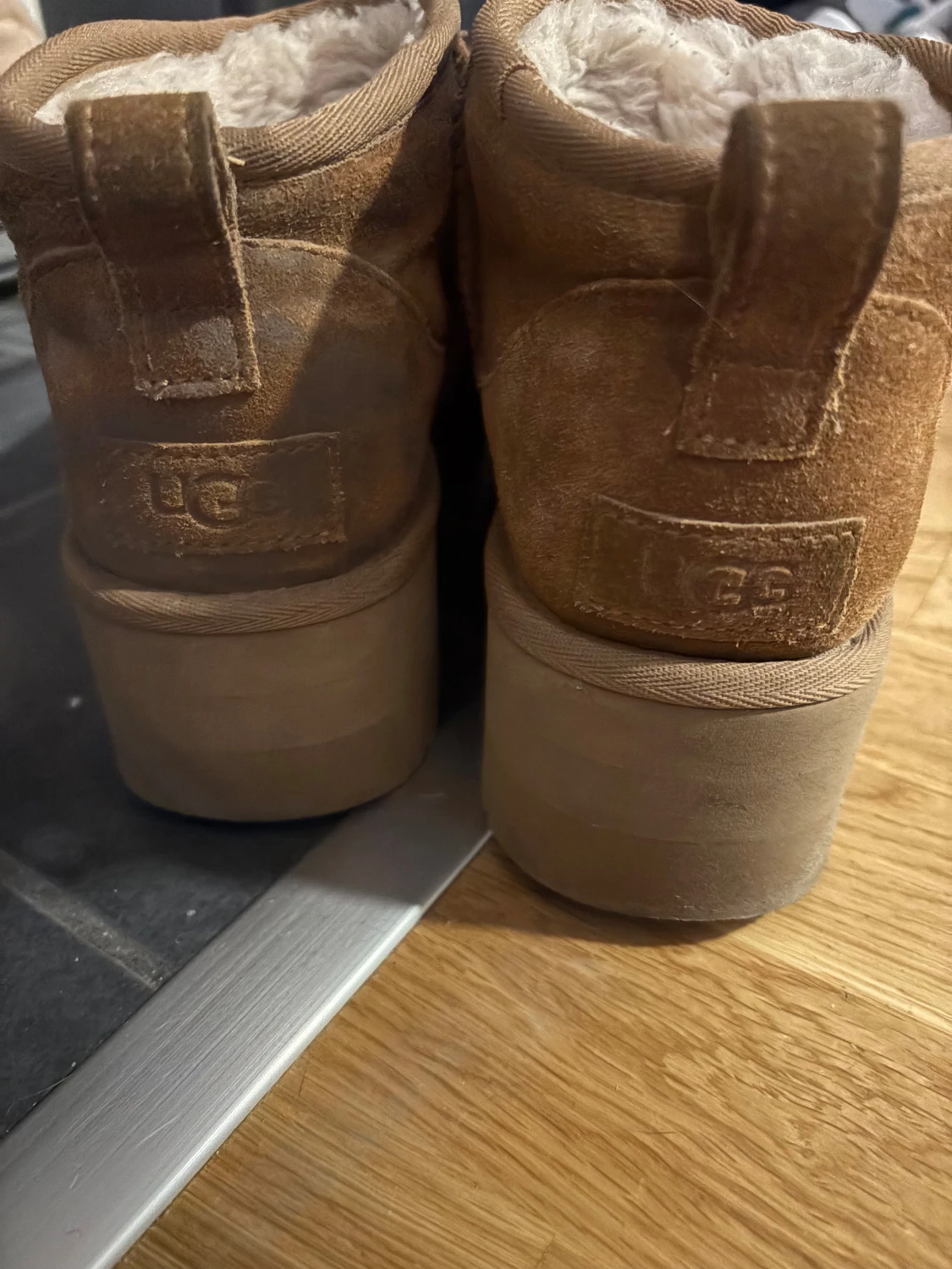 UGG W Classic Ultra Mini Platform - 3