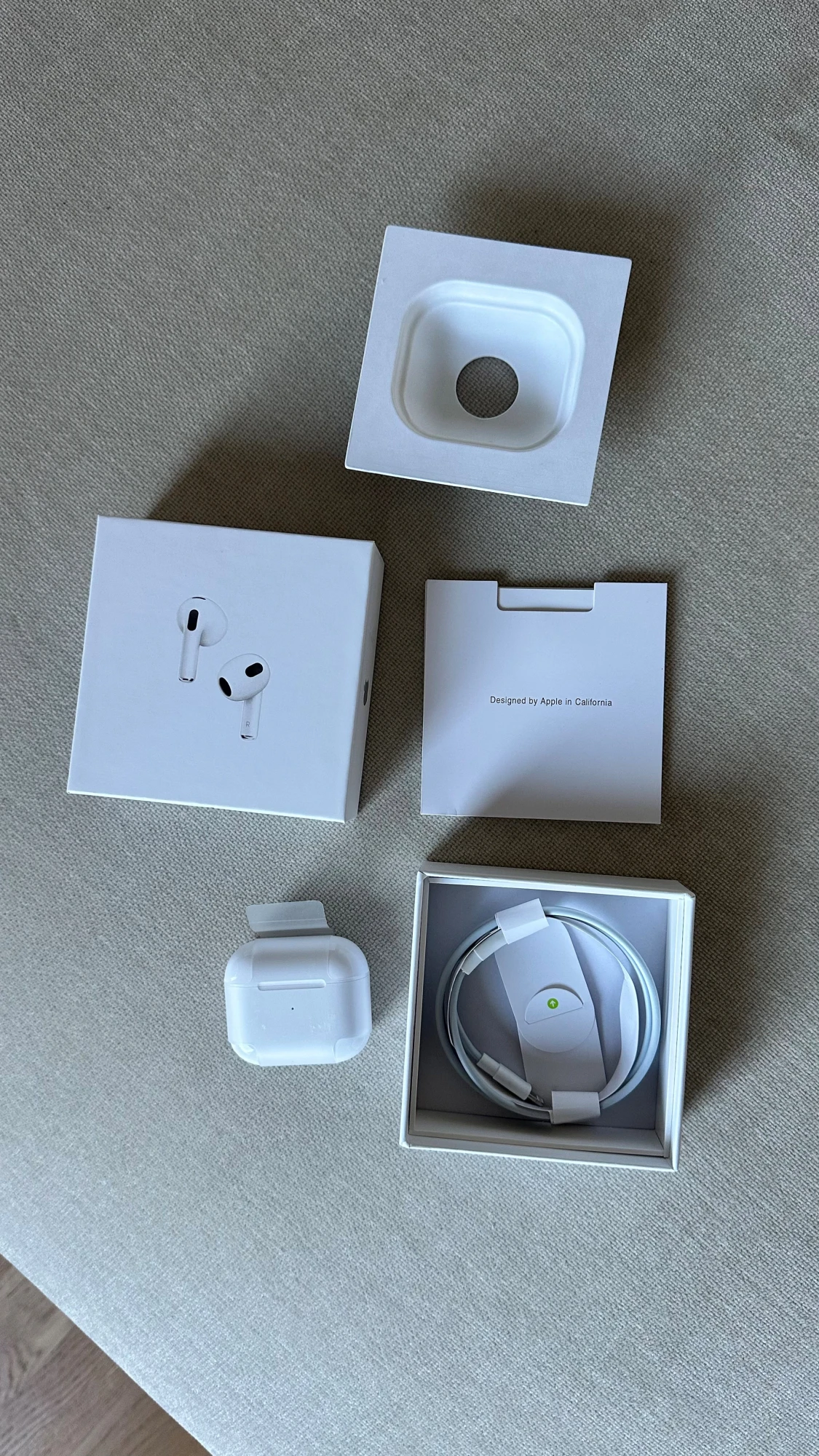 Apple AirPods 3 - 5