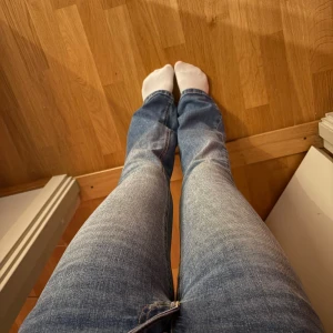 Snygga jeans!!! - Såå snygga jeans från gina!