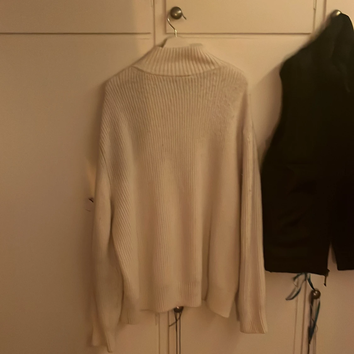 Vit stickad half zip tröja H&M XL - 3