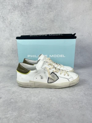 Philippe Model PRSX sneaker - – Condition: 10/10 - brand new, never used  – What is included: Box & dustbag  – Retail price: 3800 SEK