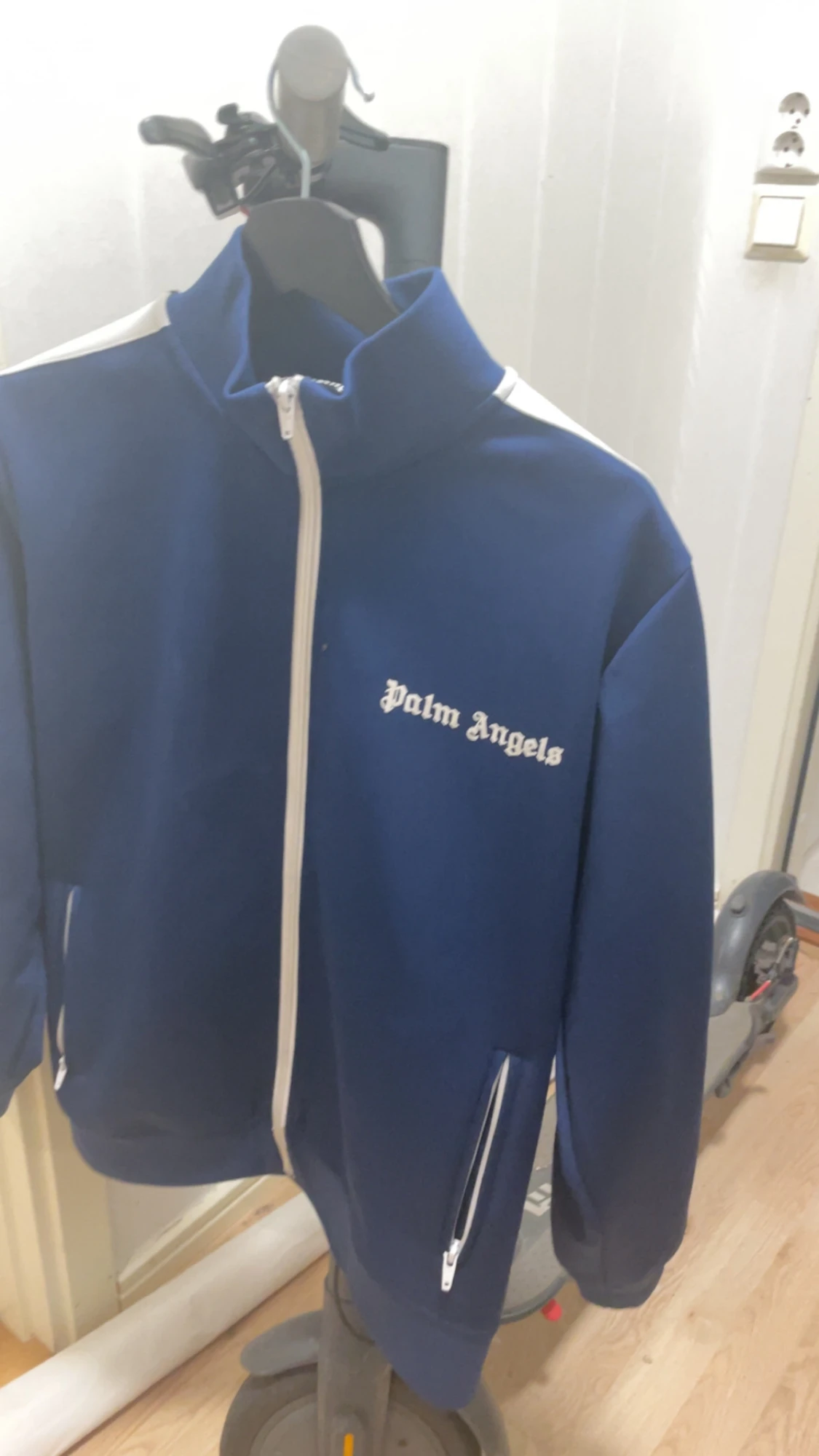 Blå vindjacka från Palm Angels